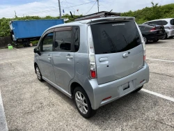 Daihatsu Move 0